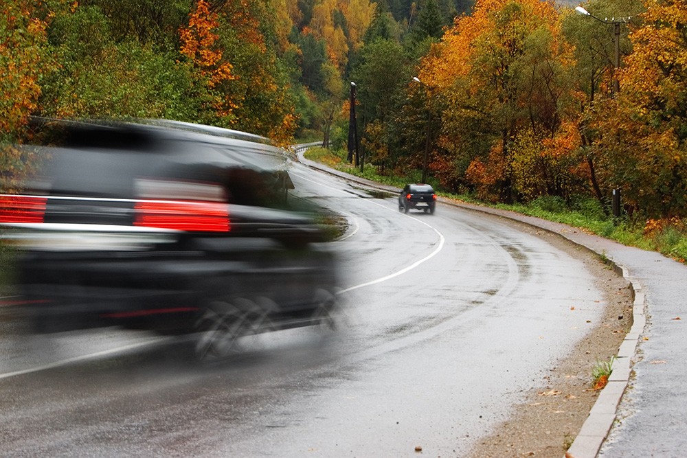 Make your car ready for inclement weather Rainy autumn road. Photo ID 6712940 © Ivan Kmit | Dreamstime.com